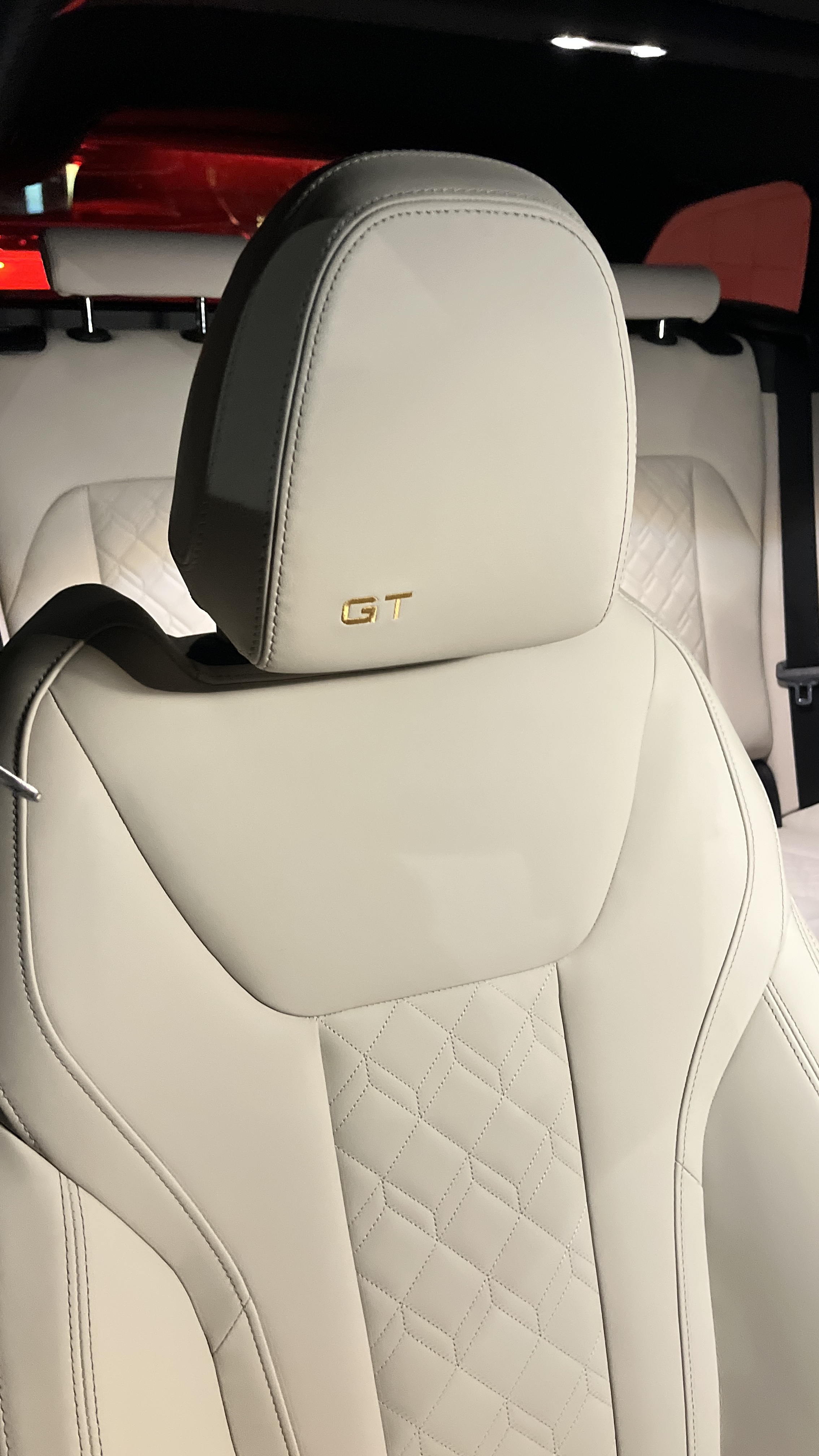 mbroidered headrest detail in the ALPINA B3 GT.